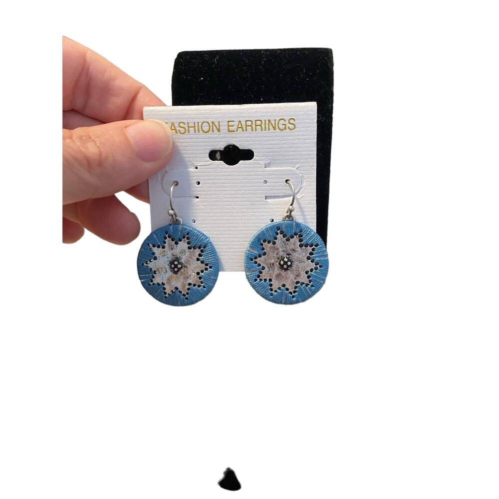North Star earrings silver tone